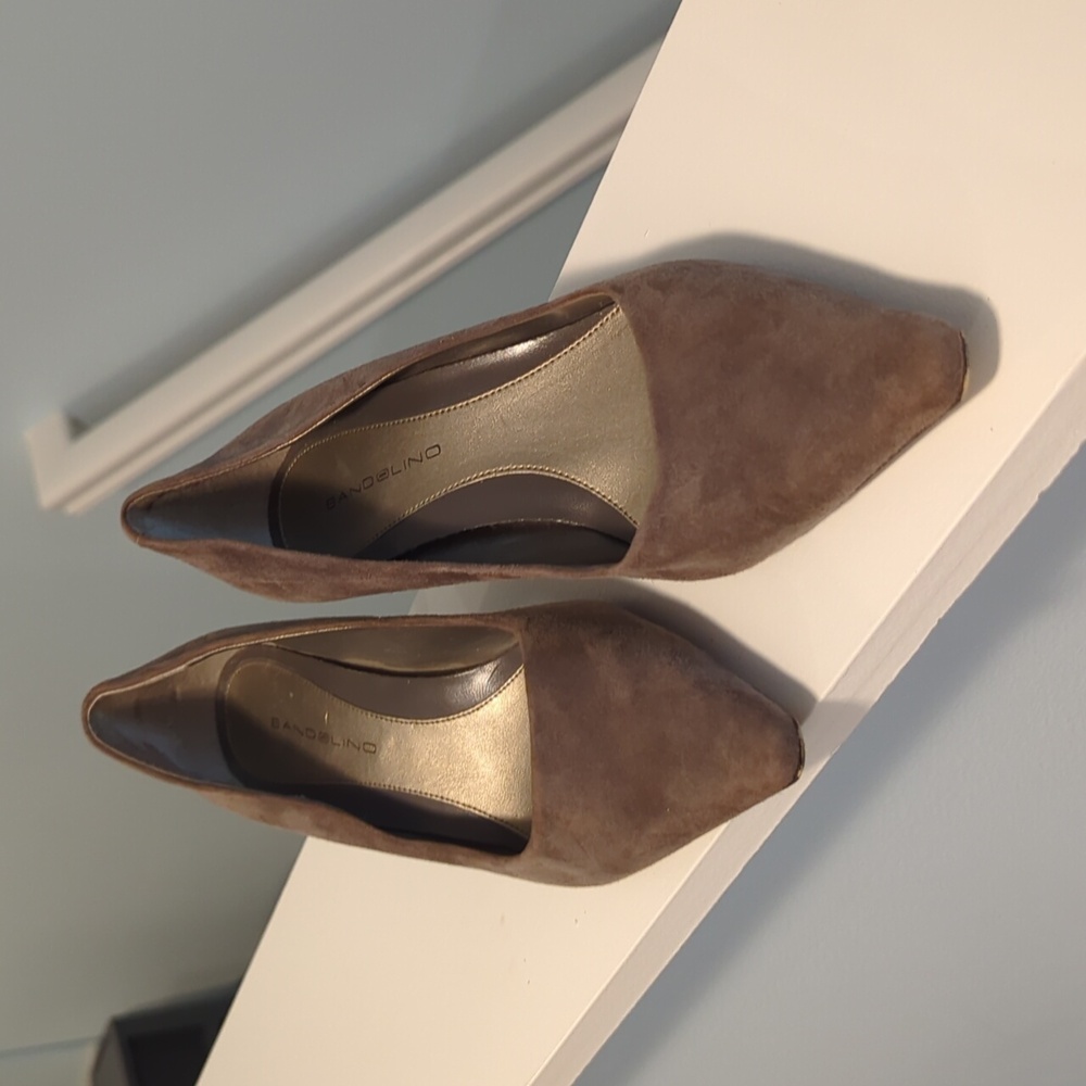 Bandolino pumps